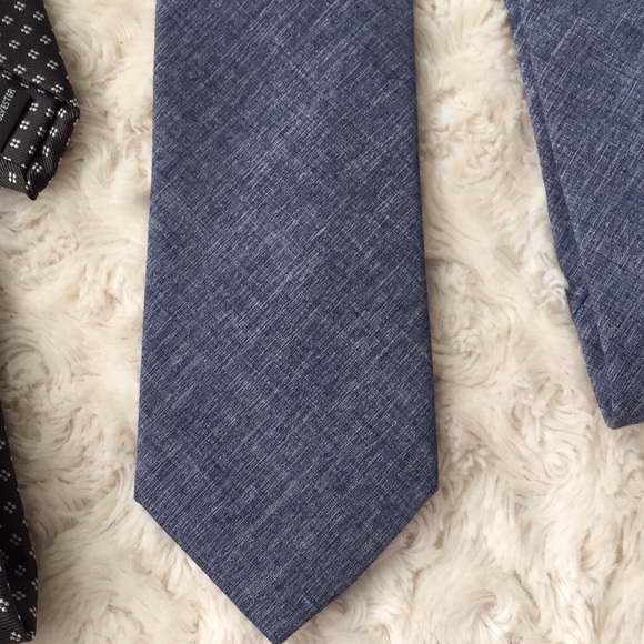 AN IVY Copenhagen tie - Picture 4 of 8